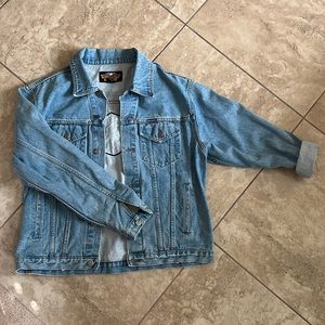 Vintage Harley Davidson oversized jean jacket!!